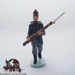 Hachette Belgian army infantryman figure